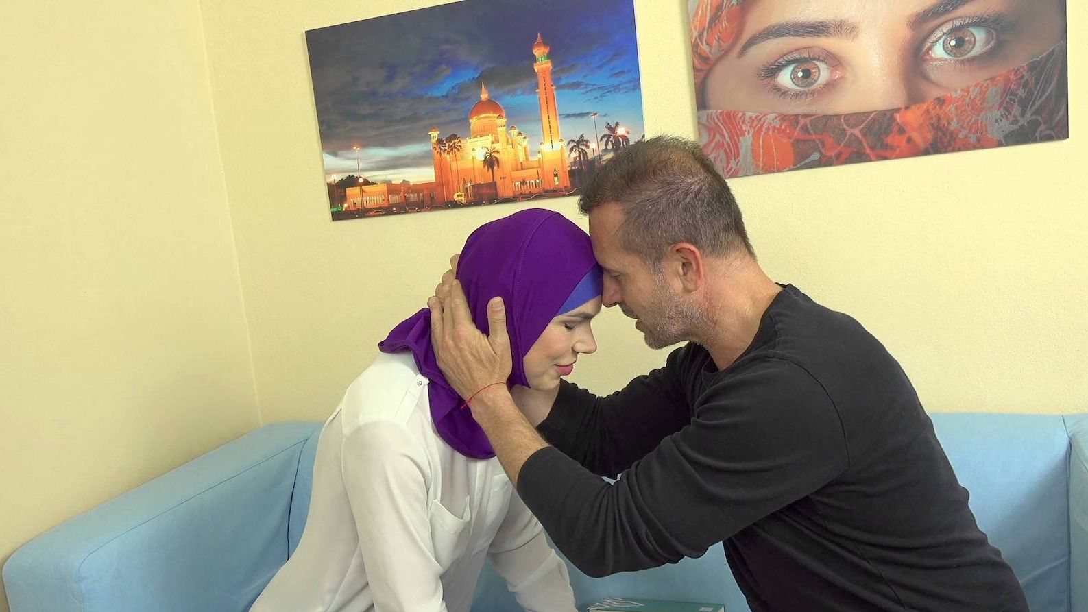 Punishing a disobedient Muslim wife