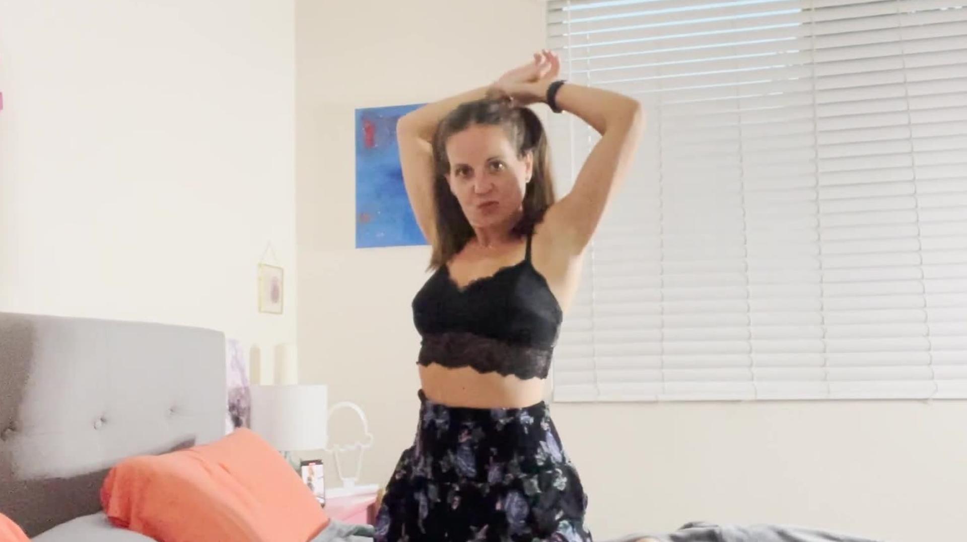 Real Sextape of Suzanne Would in Pigtails