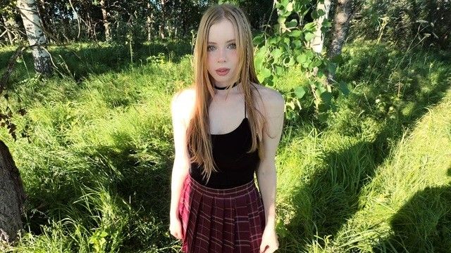 Sneaky photographer tricked an innocent petite blonde from Sex-Dater into having sex