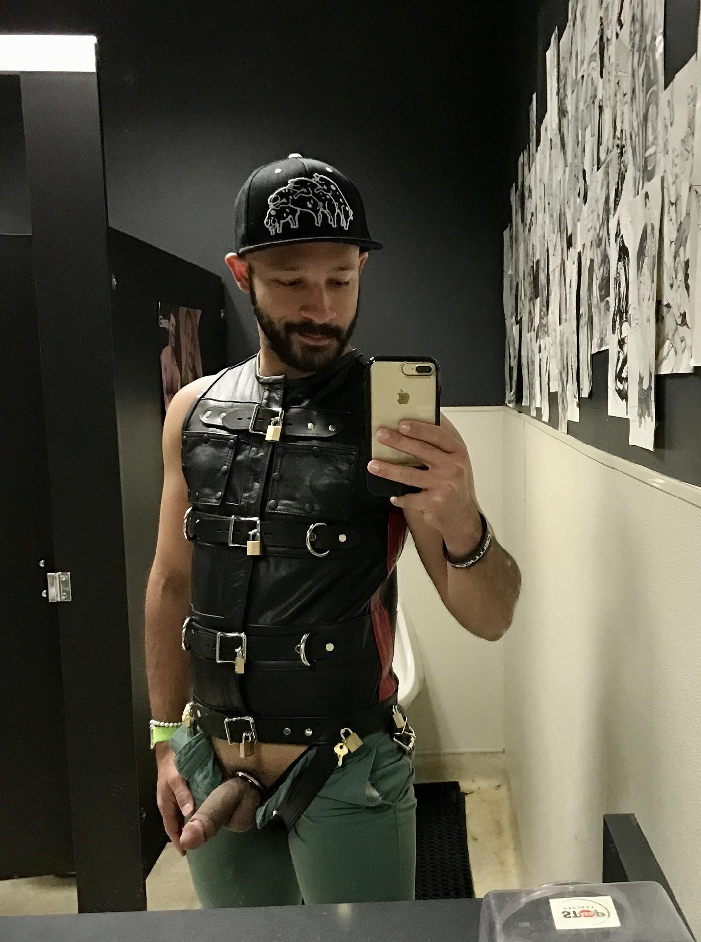 Dylan Strokes Fisting