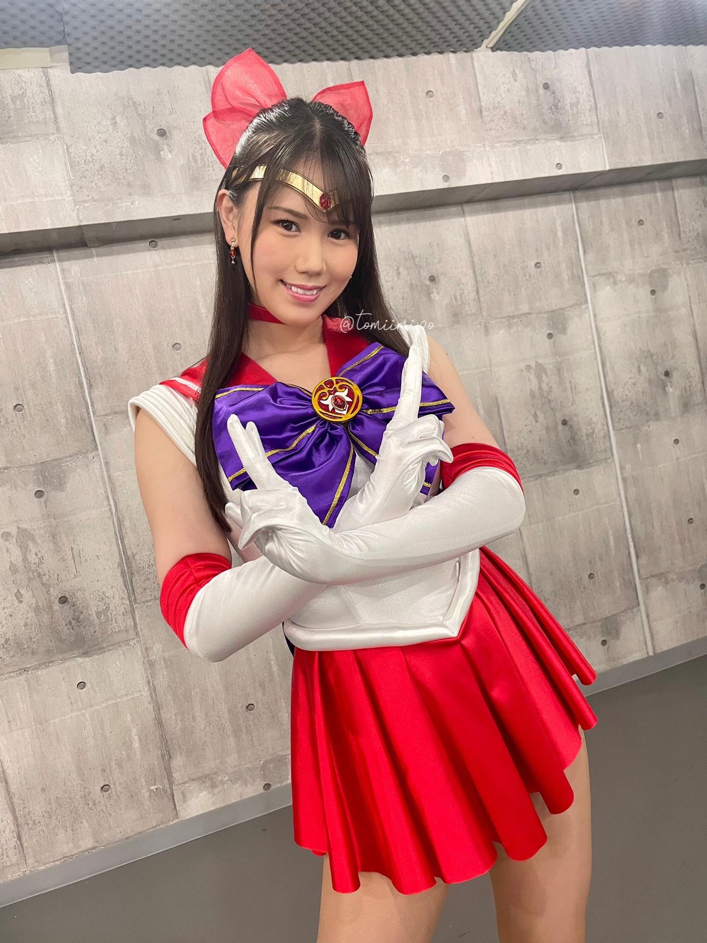 Photo HD Miho Tomii - 1