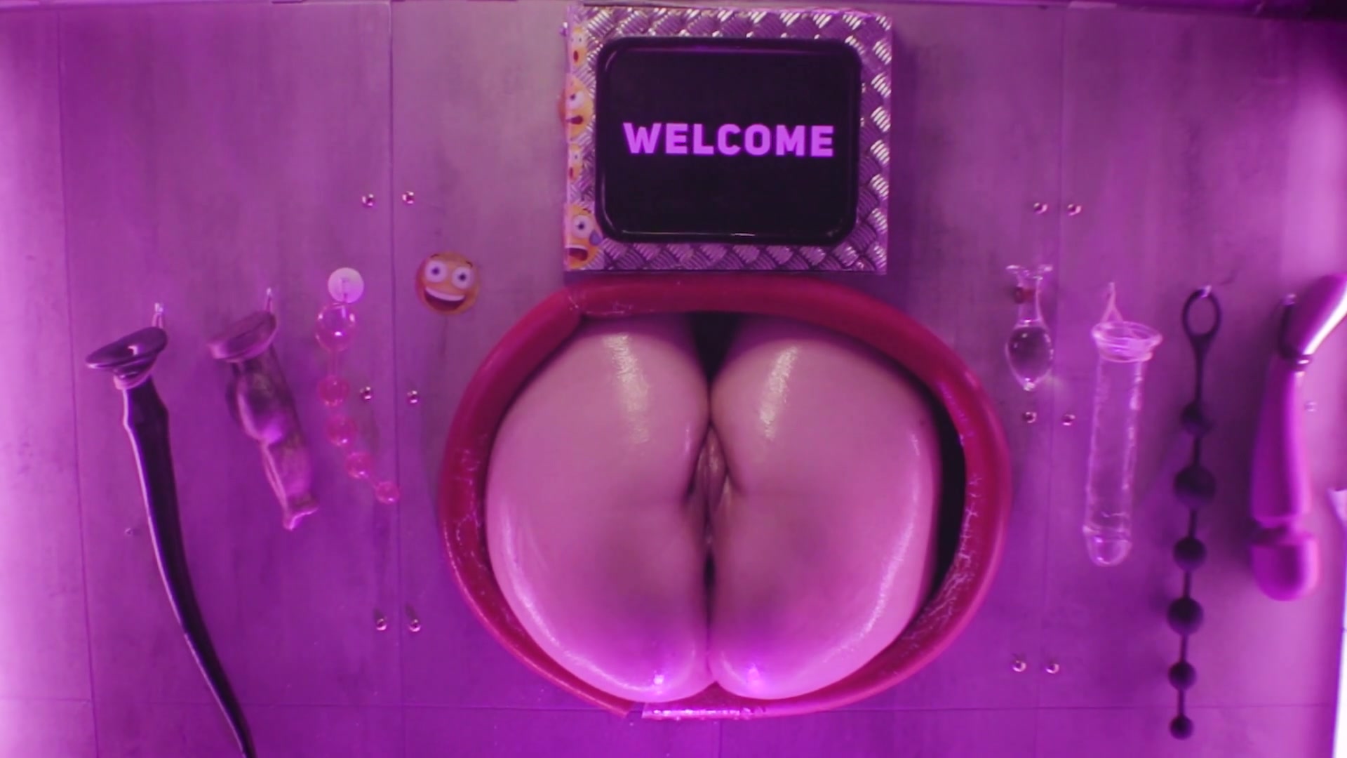 Gloryhole for women