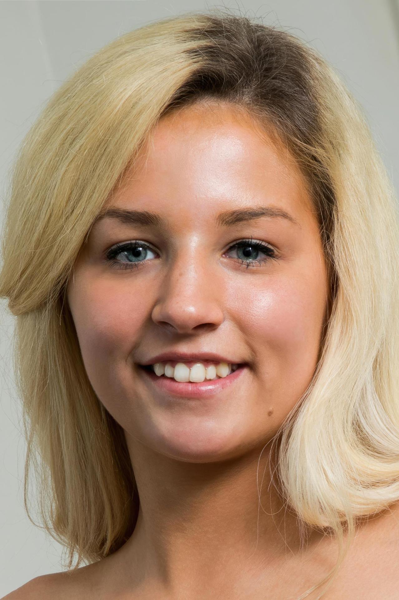 Sophia Lux Anulingus