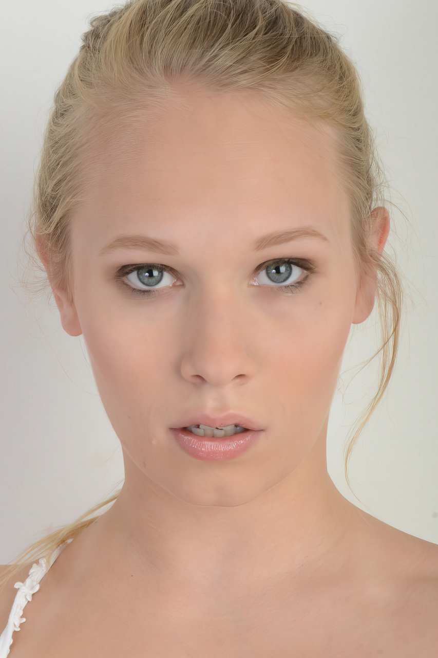 Photo HD Dakota James - 7