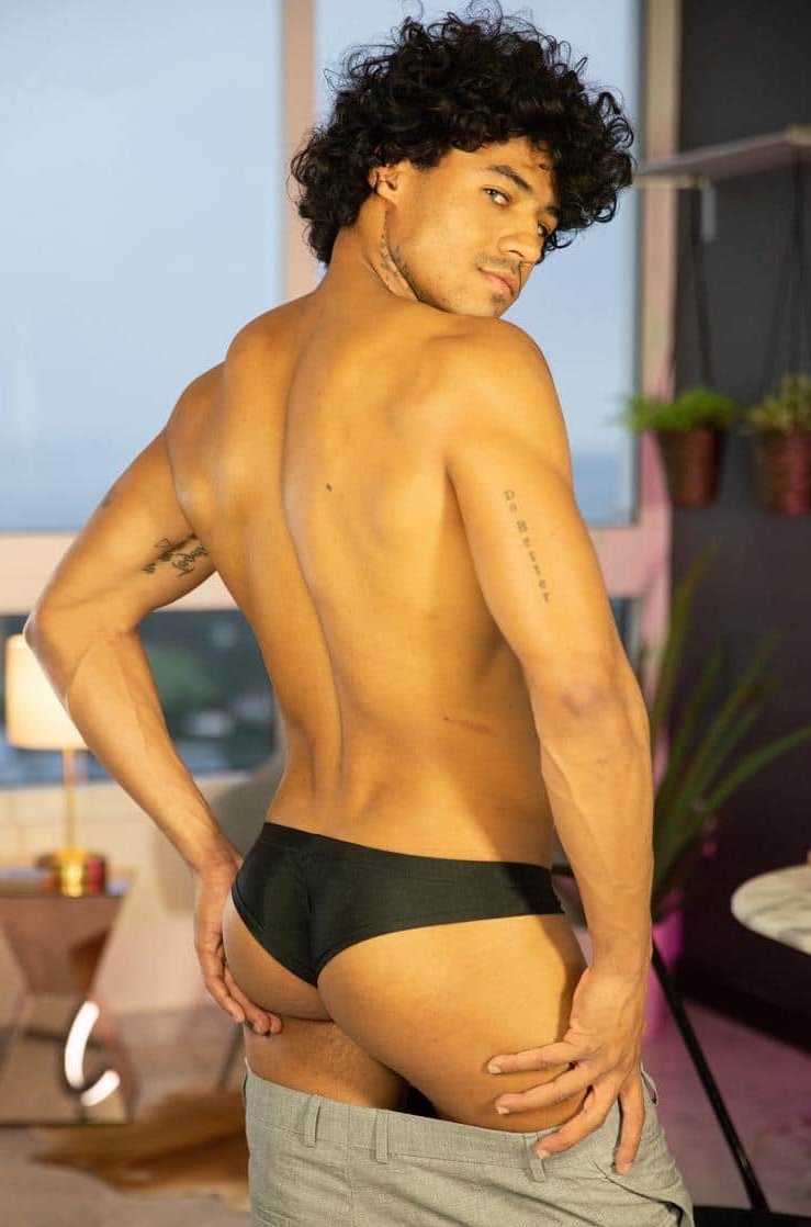 Photo HD Lucas Ellis - 5