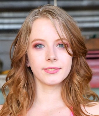 Elodie Lee Masturbation