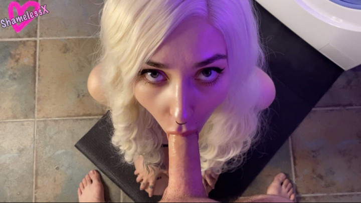 Fucked girlfriend while she was Stuck
