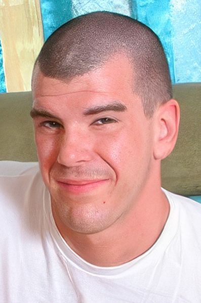 Pauly Harker Fessée