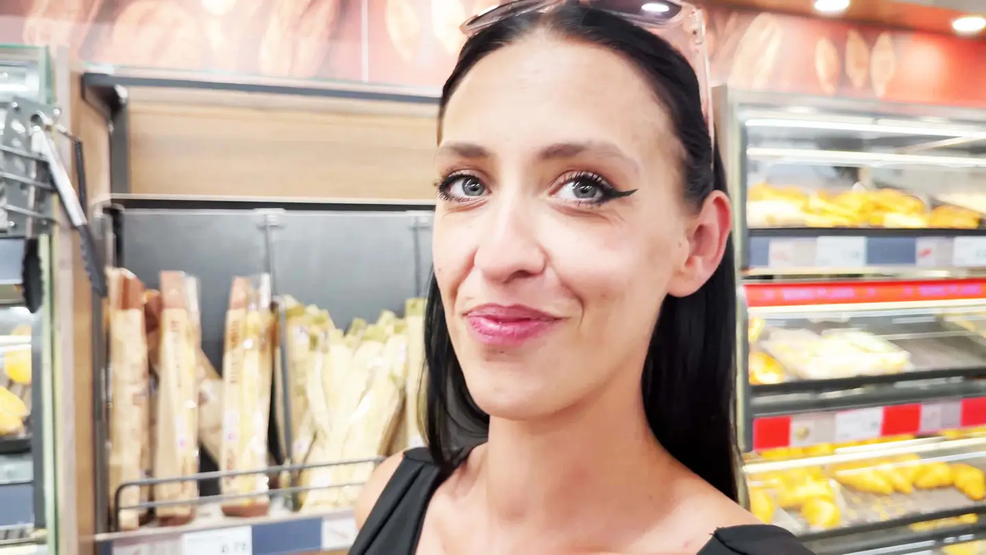 Louna, 28, goes shopping... and buys two stallions!