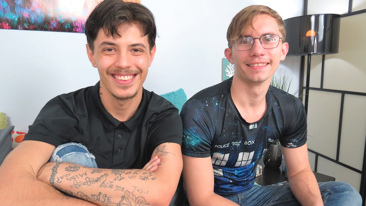 Big Dick Blonde Darron Rams Marco In Tight Hairy Buns
