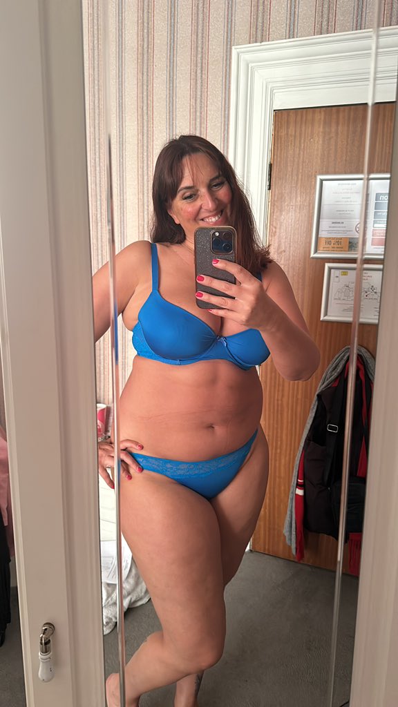 Photo HD Ruby Cattrall - 4