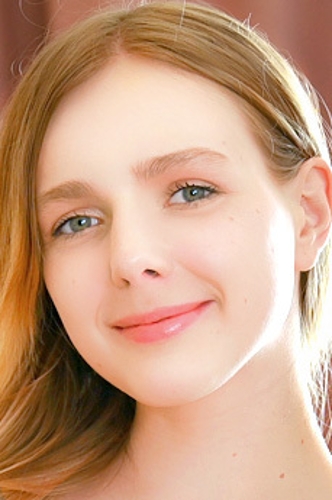 Photo HD Arisha Mills - 2