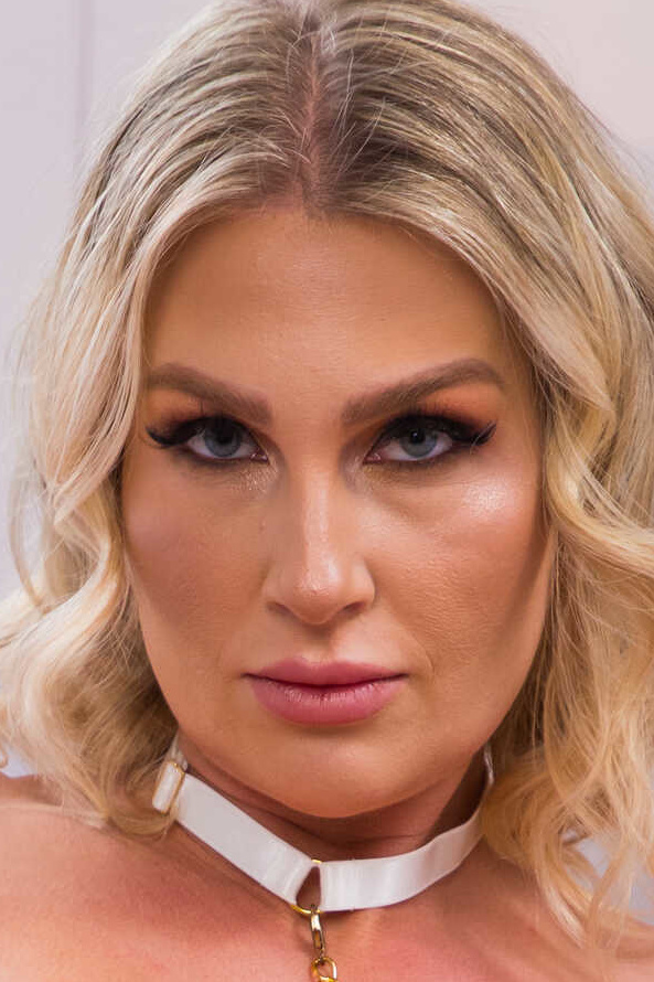 Andi Avalon