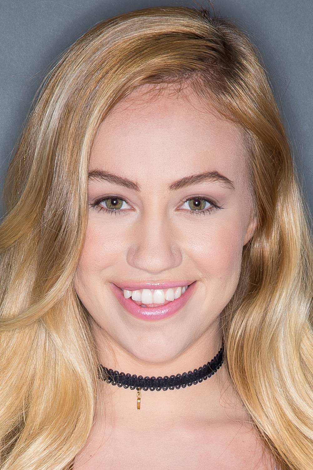 Photo HD Lyra Law - 1