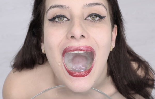 Maria Teen #1 - Bukkake - First Camera