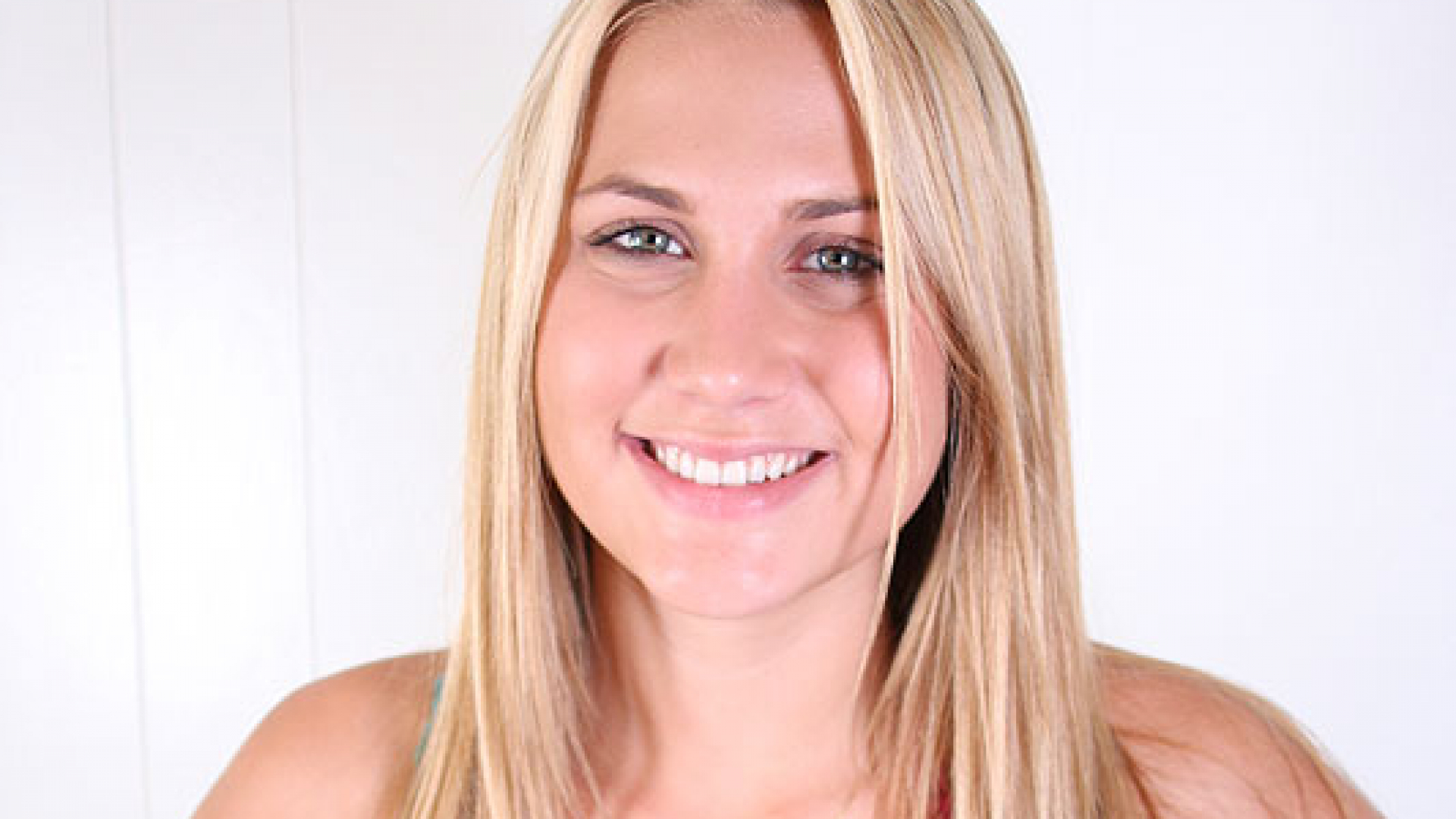 Alanah Rae, Beautiful, All-Natural 20-Year-Old Blonde Gives Head and Swallows TWO Cumshots!