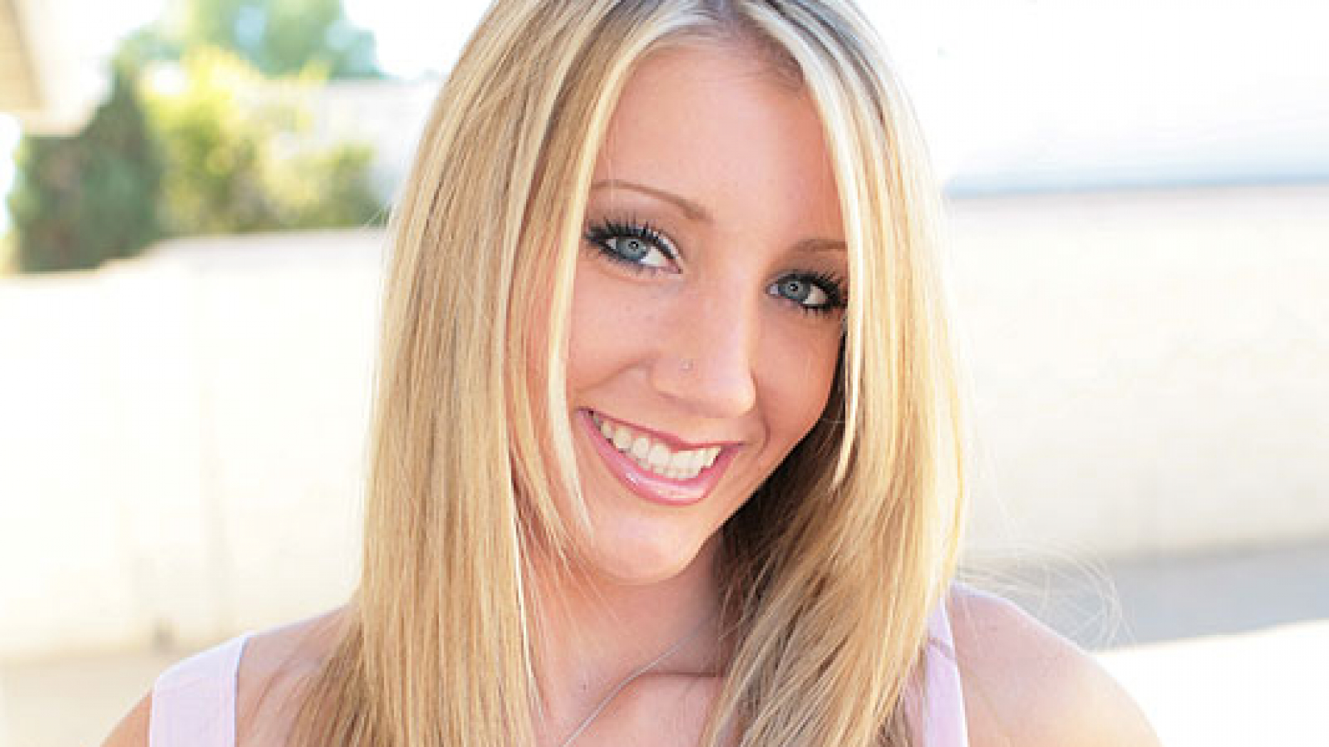 Cassidy is Back For a Creamy Cum Facial