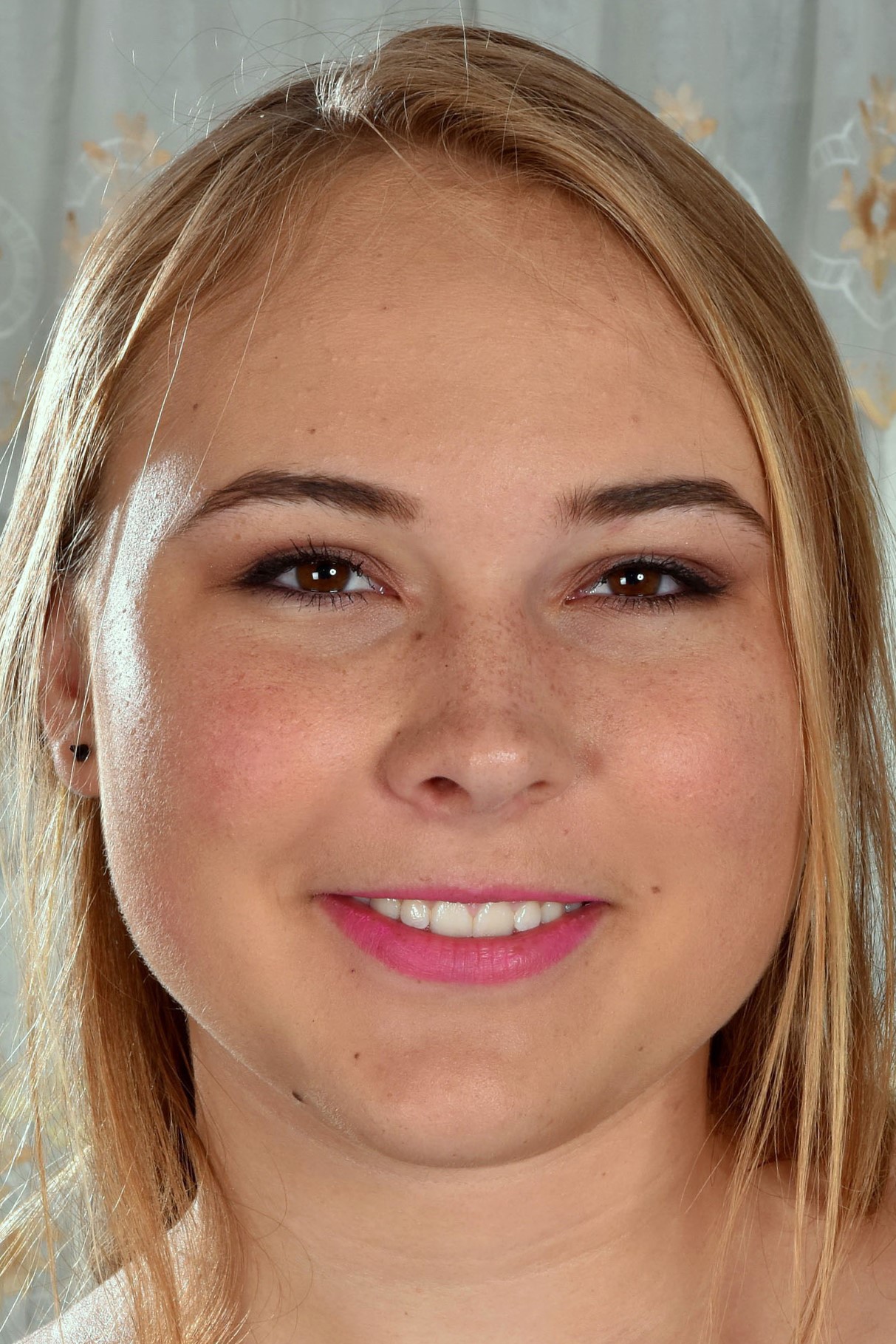 Photo HD Alyssa Cole - 9