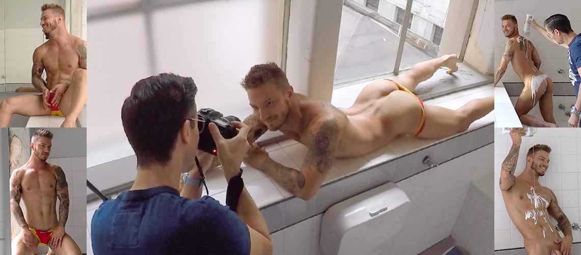 A fun bathroom shoot with the sexy Sarpa Van Rider