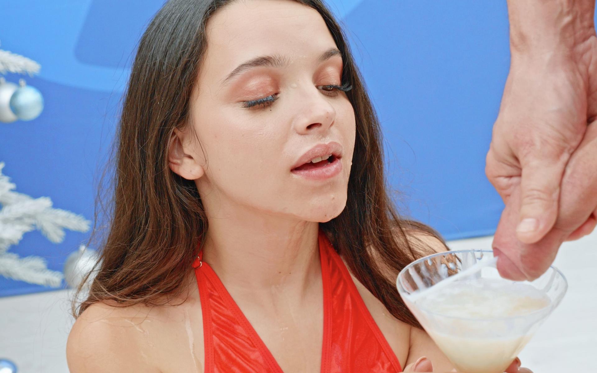 Ohana Petite swallowing 207 big loads