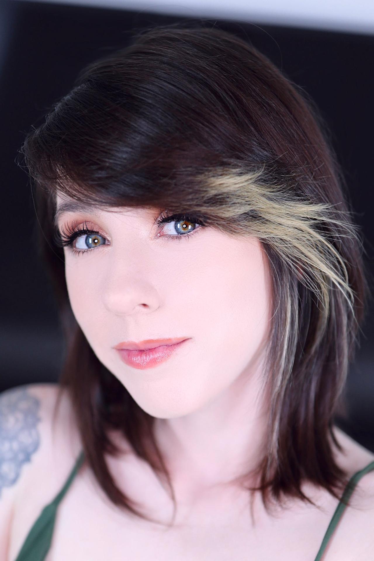 Photo HD Aphia DeMieux - 5