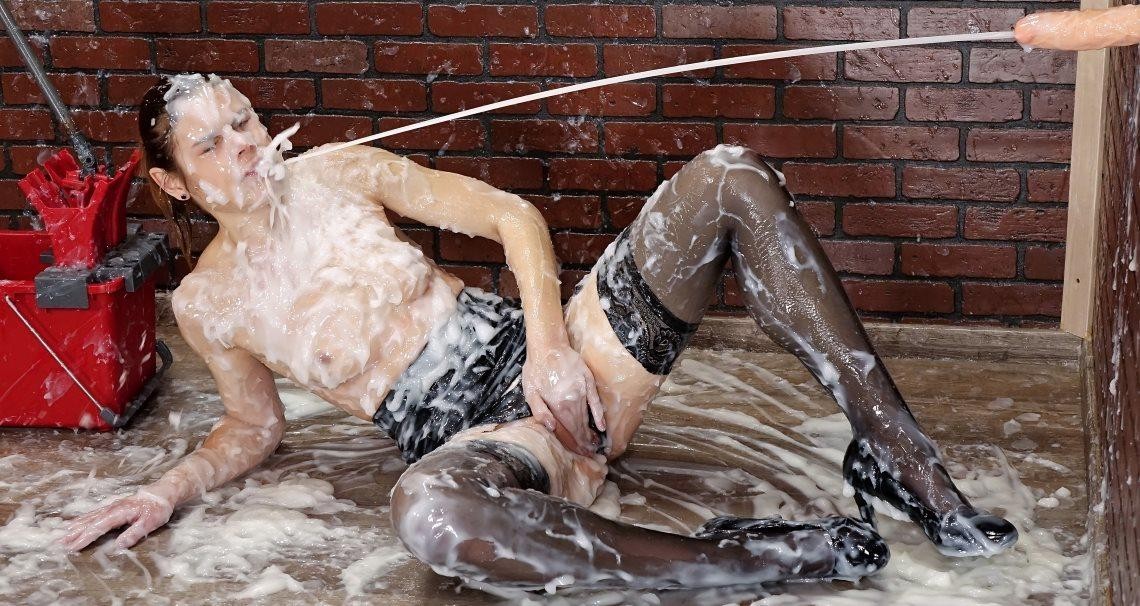 Jessica Bell knows her place