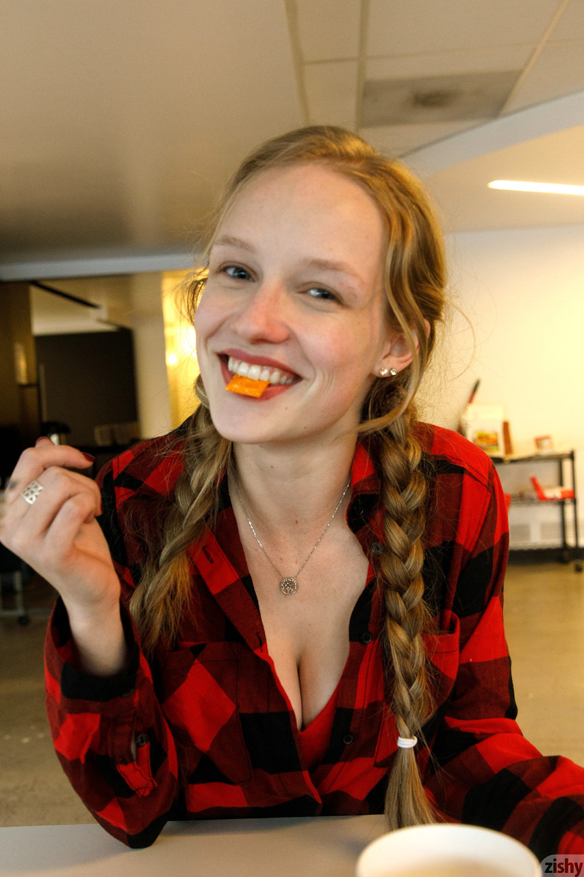 Photo HD Giana Van Patten - 6