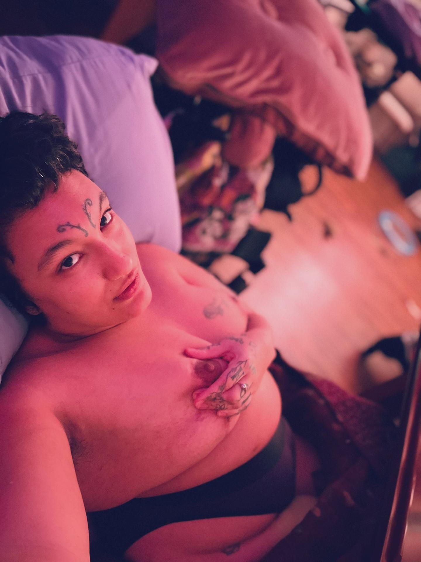 Carnegie Velvet Crash Pad Series