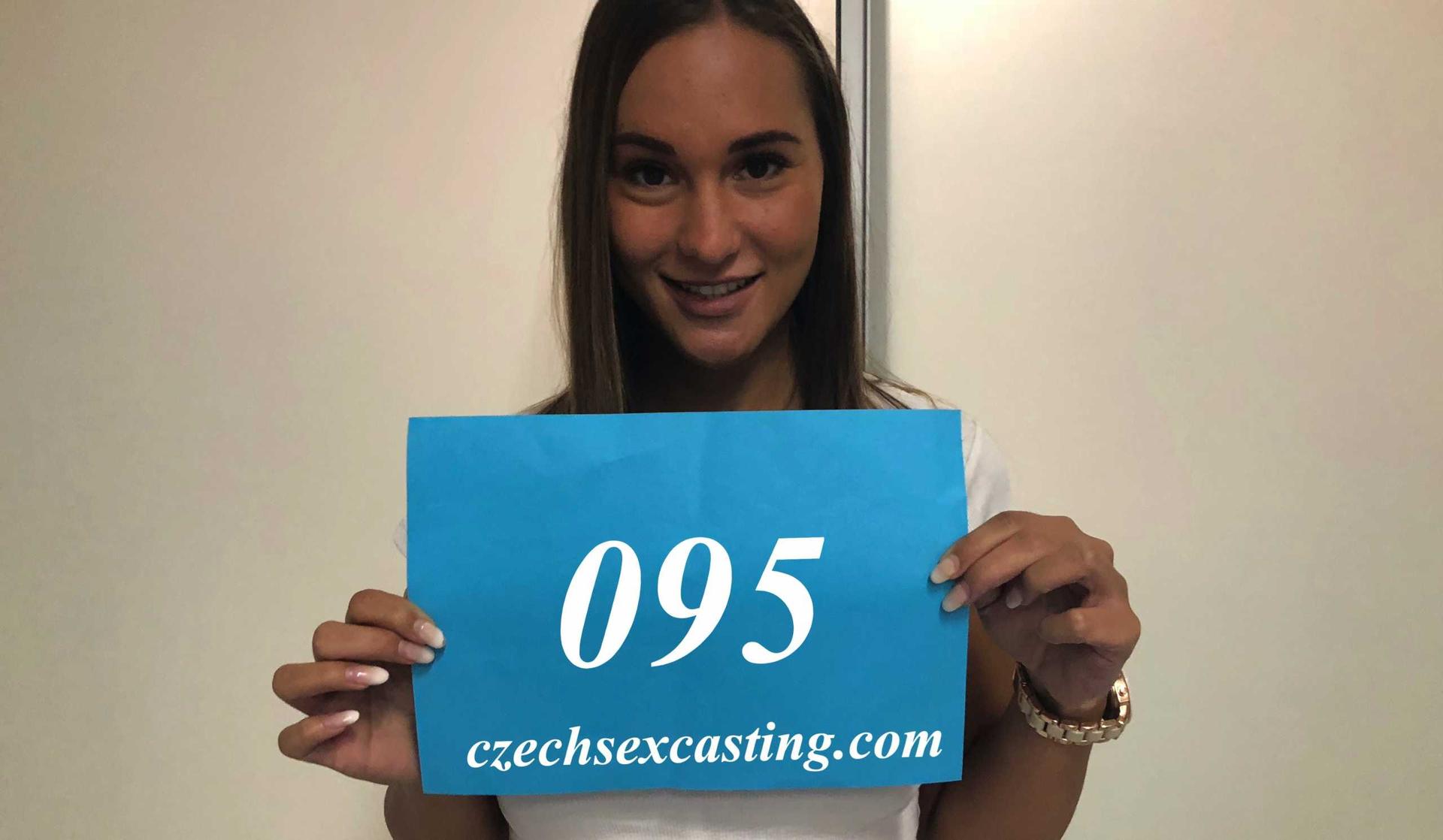 Czech pornstar Naomi Benet wants more money