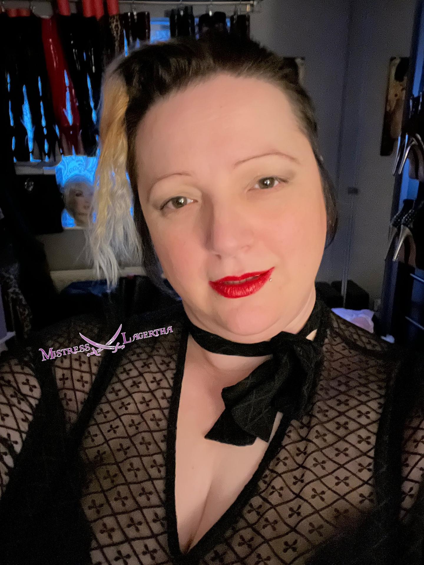 Mistress Lagertha Pegging