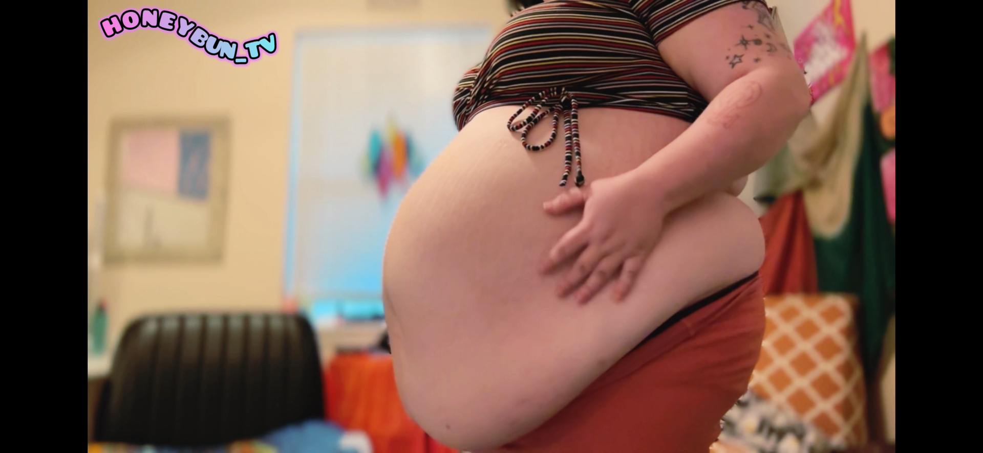Try On Fail with Upskirt Fan & MASSIVE Bloated Belly!!