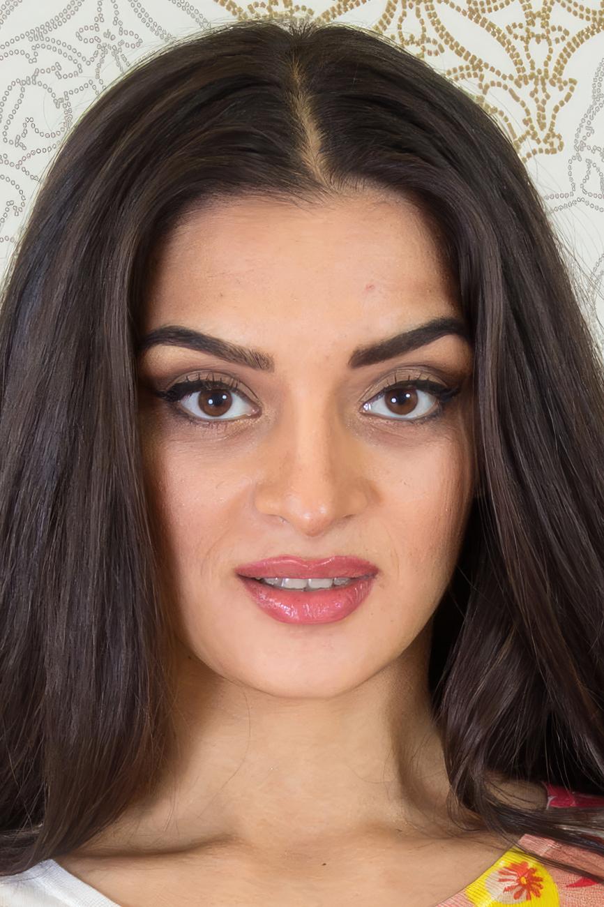 Photo HD Latoya Devi - 1