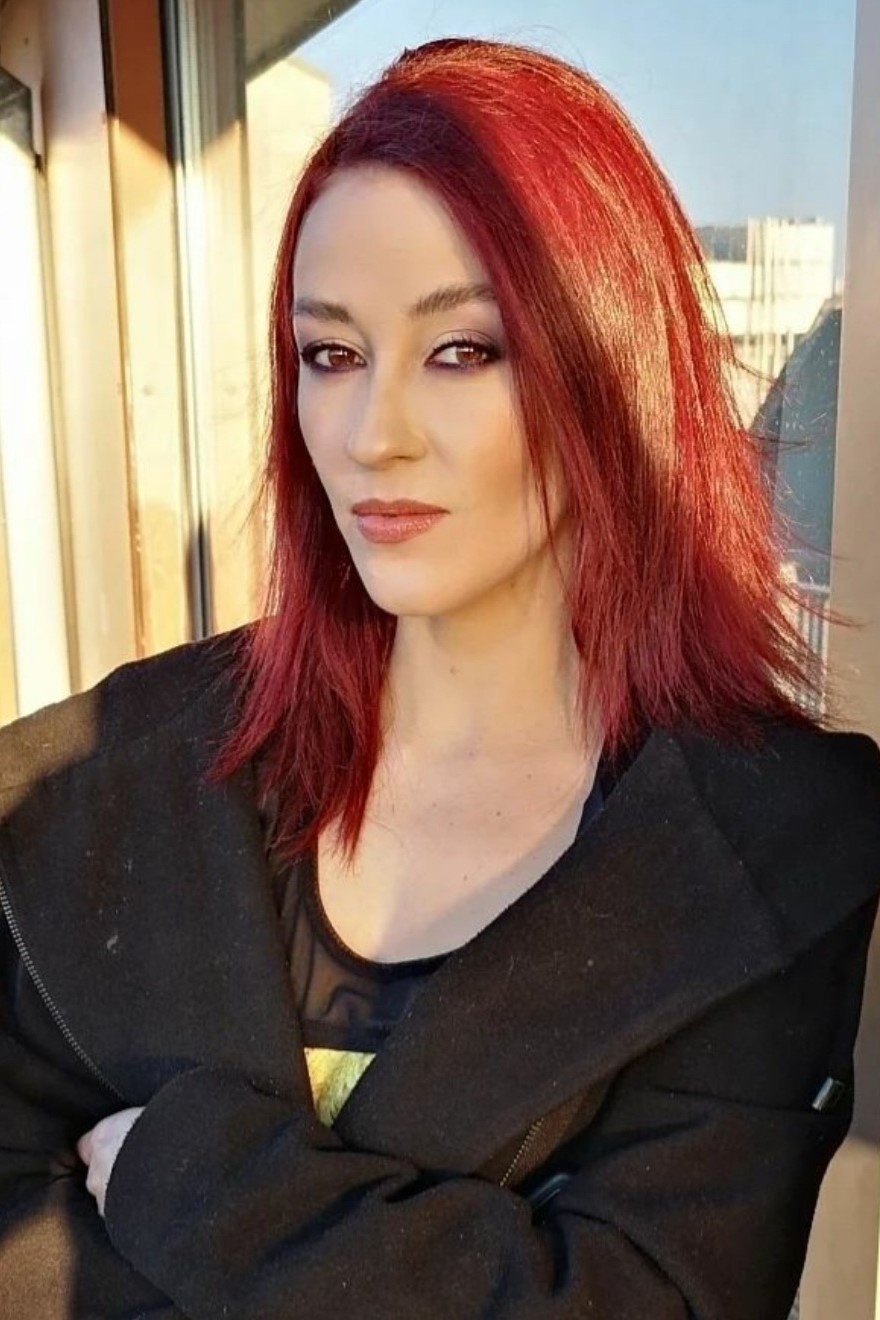 Charlotte Jeez Fessée