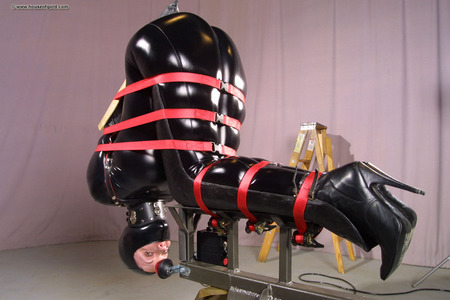 Bouncing Trailer Butt