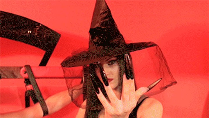 MISTRESS ISIDE - WITCH NAILS