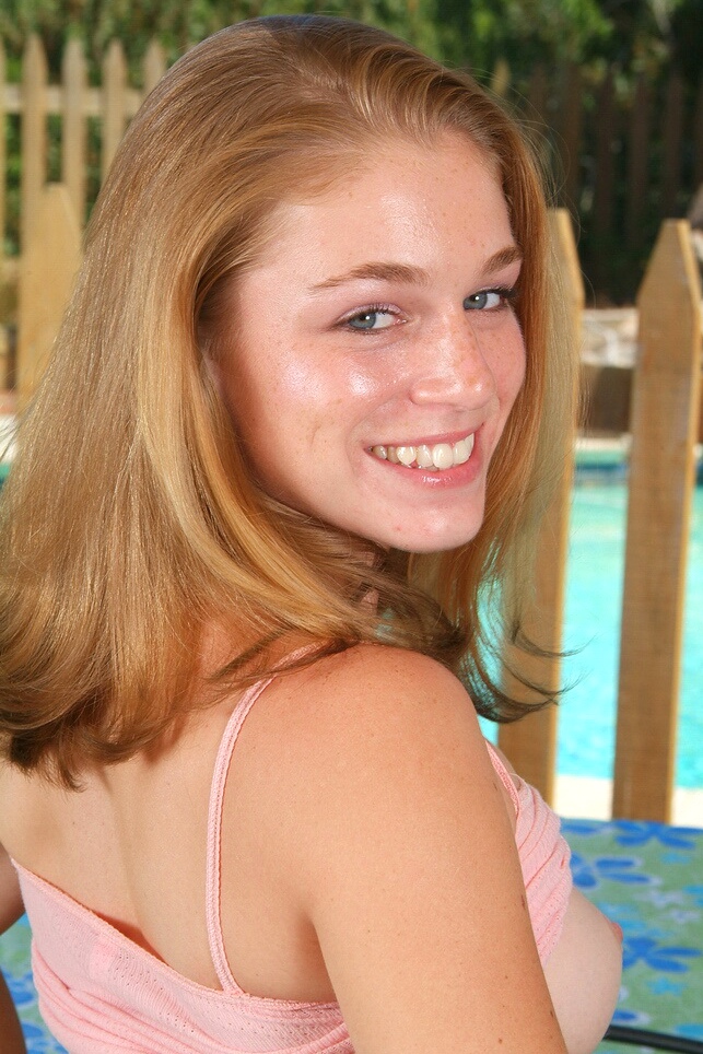 Photo HD Courtney Brooks - 6