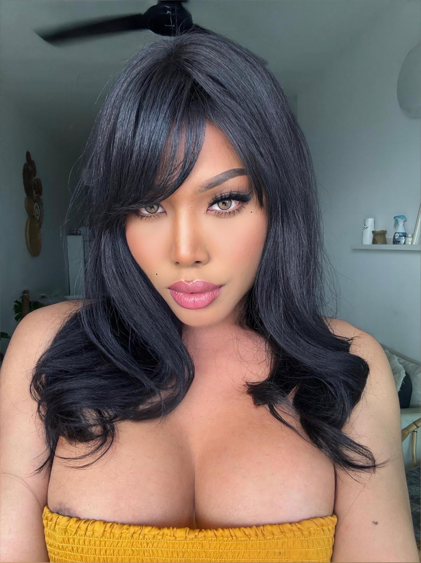 Elizabeth Rosiemor Kinski B1gTheo