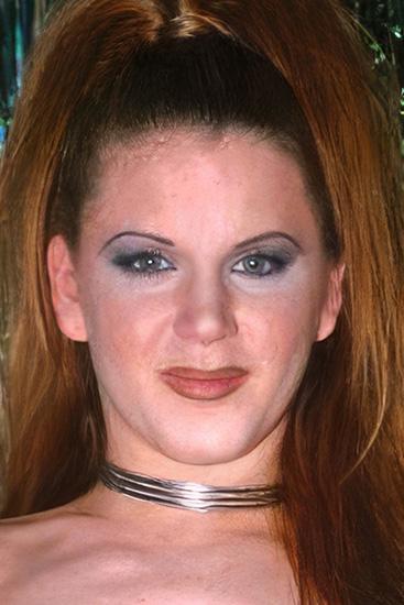 Photo HD Tricia Devereaux - 6