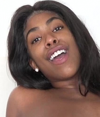 Photo HD Naomi Simone - 1