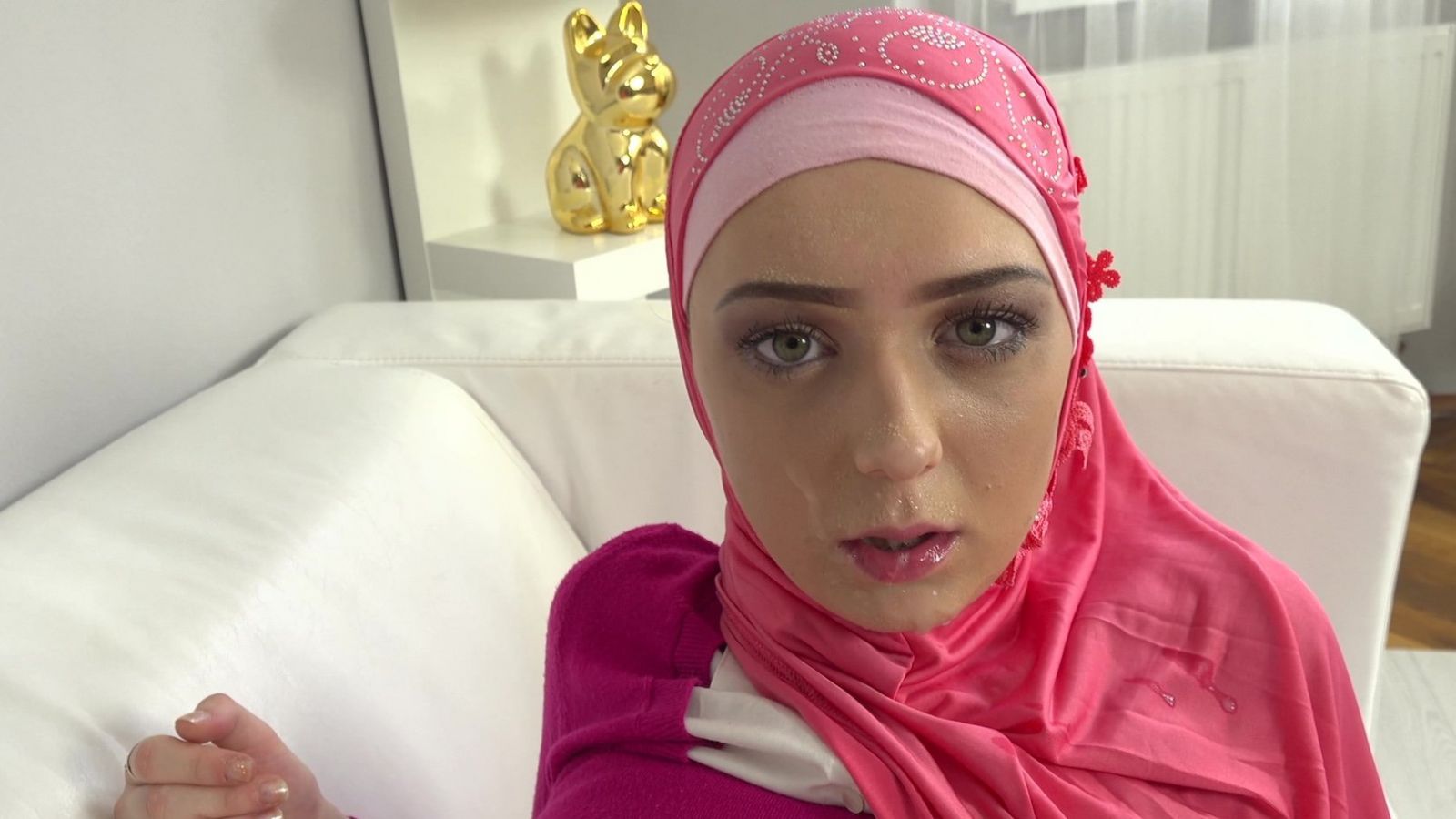 Horny dude madly fucks Muslim bush