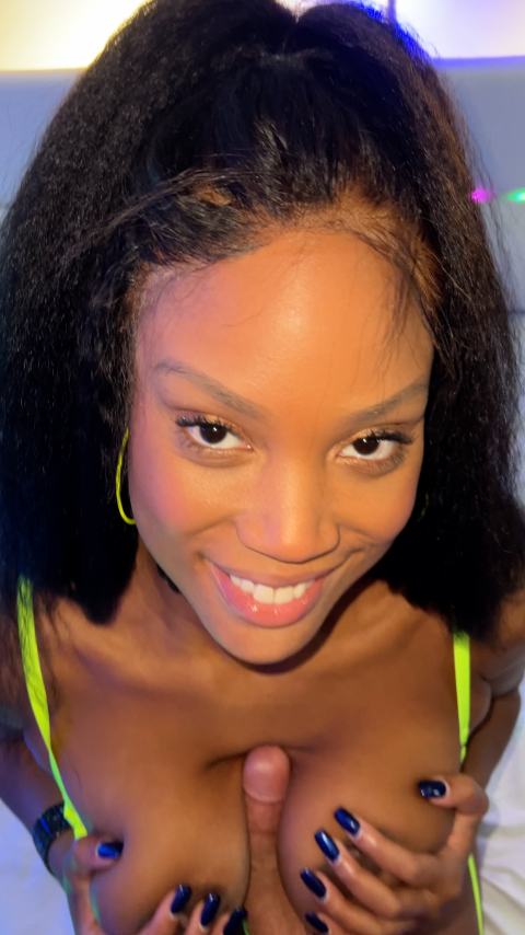 August Skye Doesn't Waste A Single Drop Of Cum