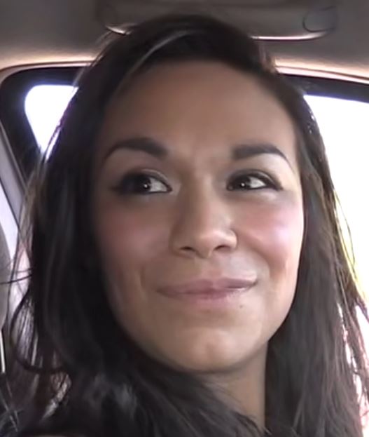 Mizuna Kitten Gorge profonde