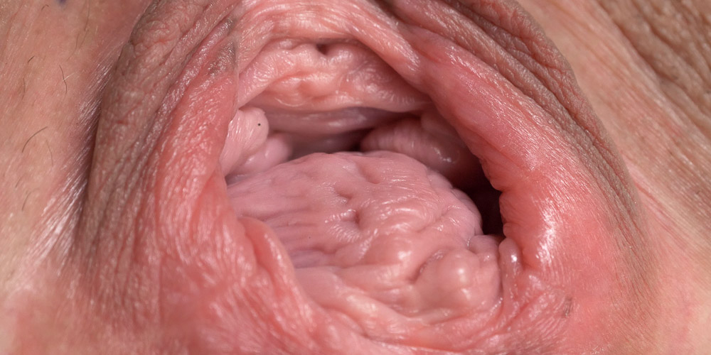 Valentina under the bridge