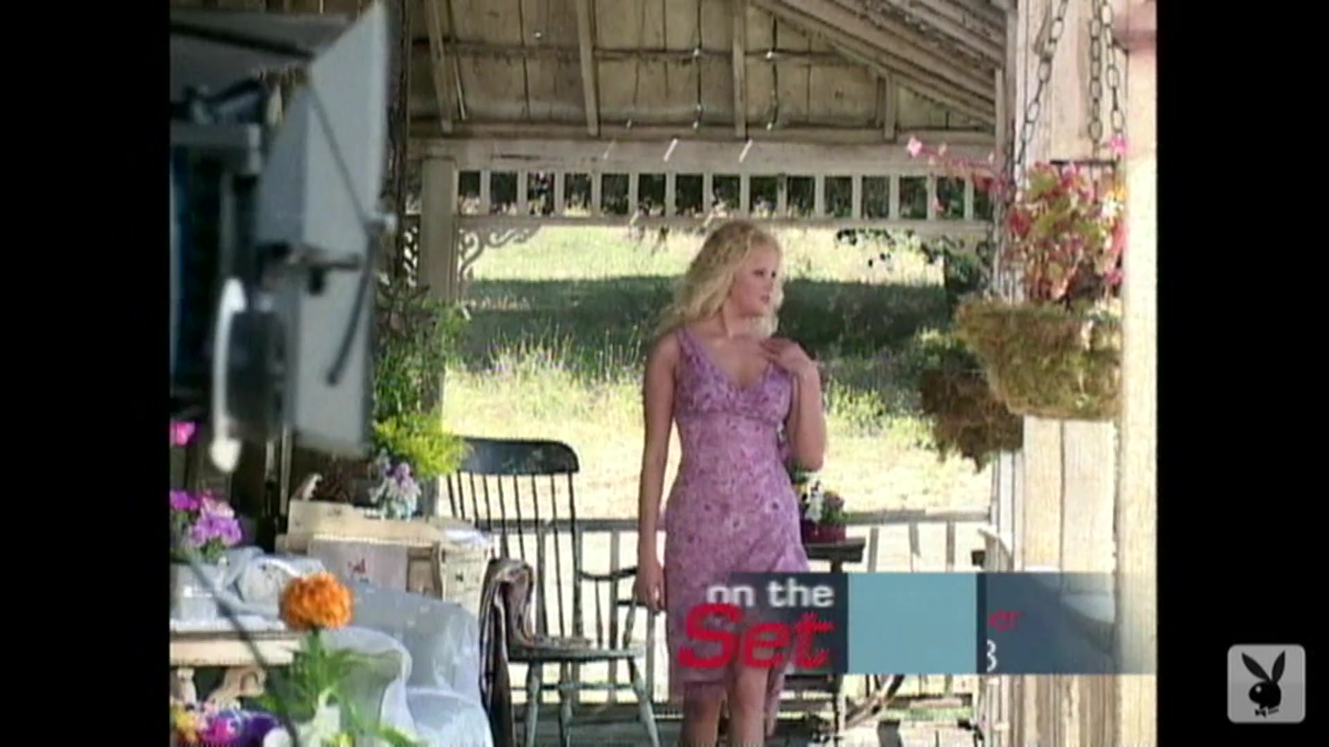 Playmate Exclusives October 2003 - Behind the scenes - Audra Lynn 01