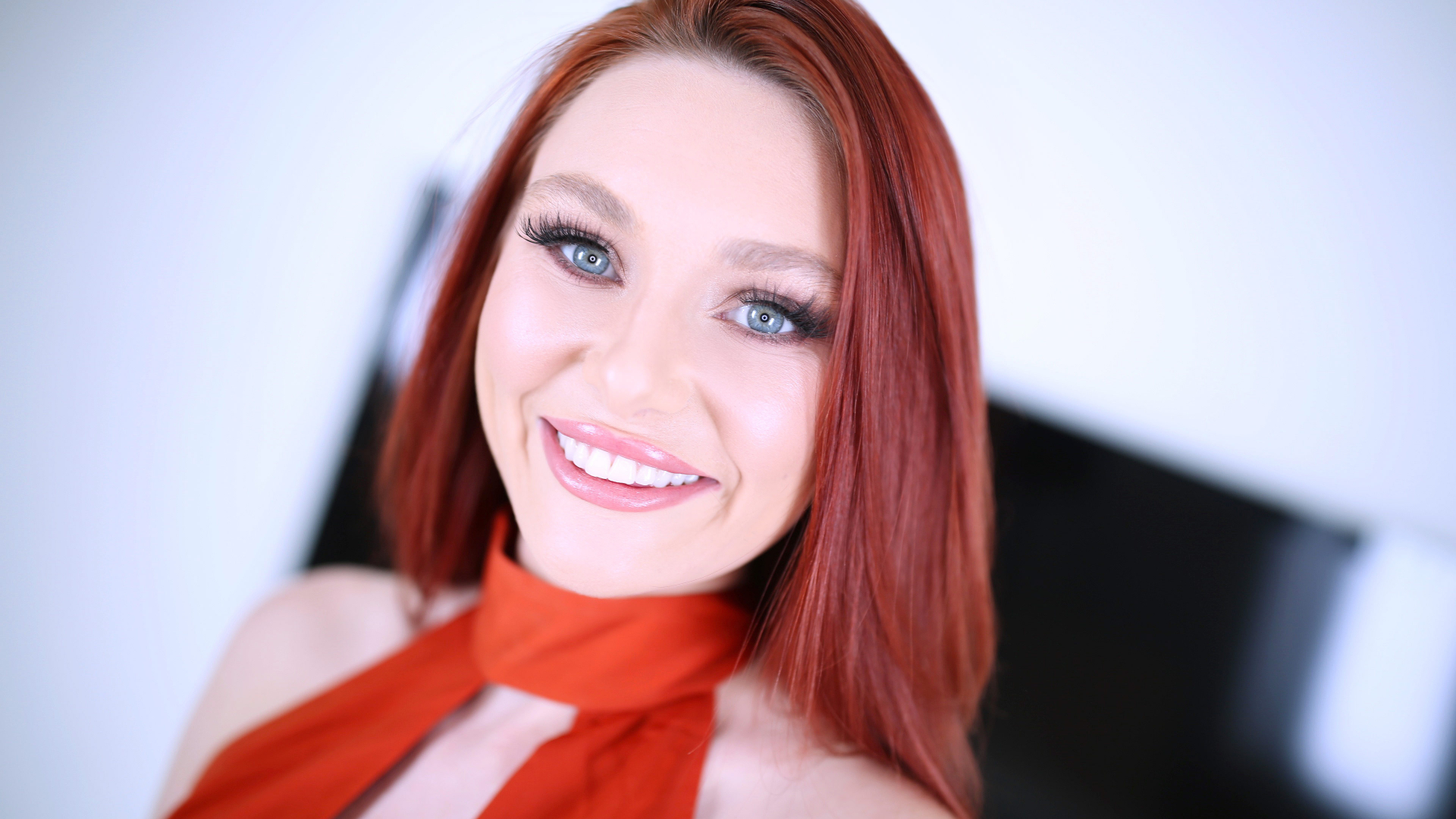 Amateur Allure Features Lacy Lennon's Debut in Stunning 4K!