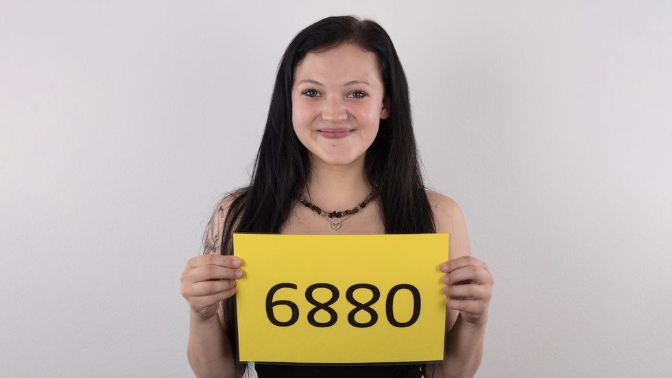 Daniela (6880)
