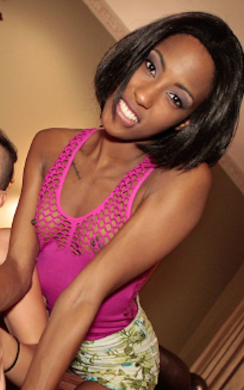 Photo HD Adriana Malao - 4