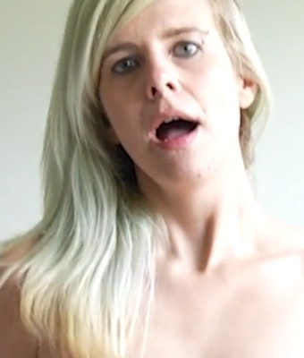 Kesha Looking