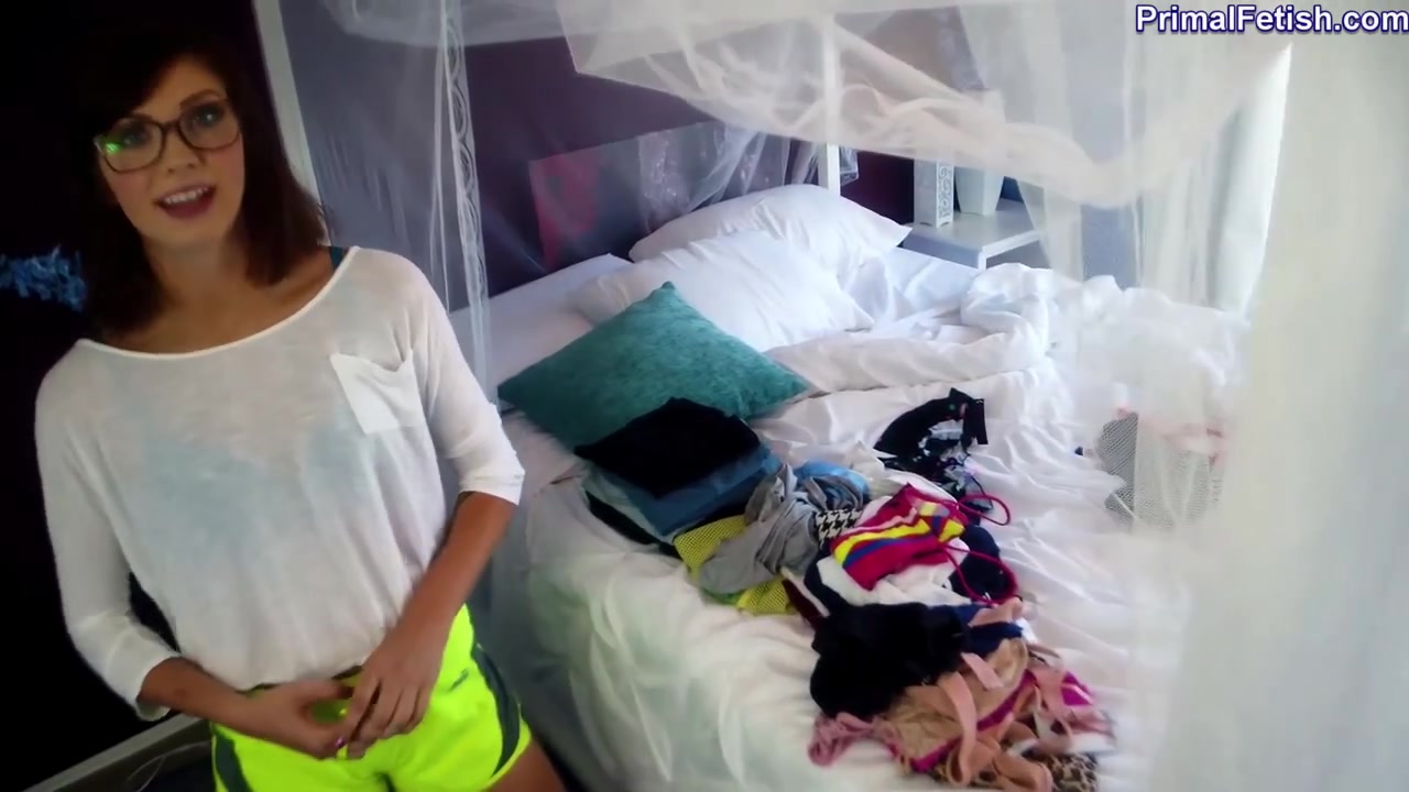 Leah Winters - Don't go Out on a Date, Stay Here with Me, I'm a sure thing - Step-Sister Loves me