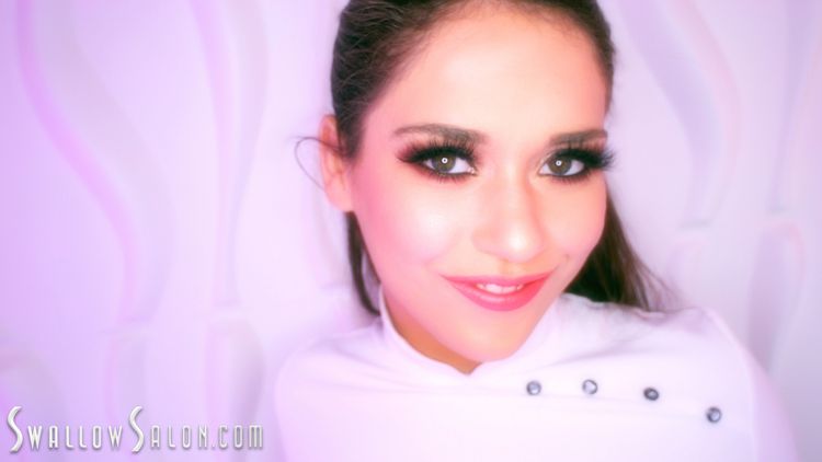 Ziggy Star Kneels Down and Works the Cum Out